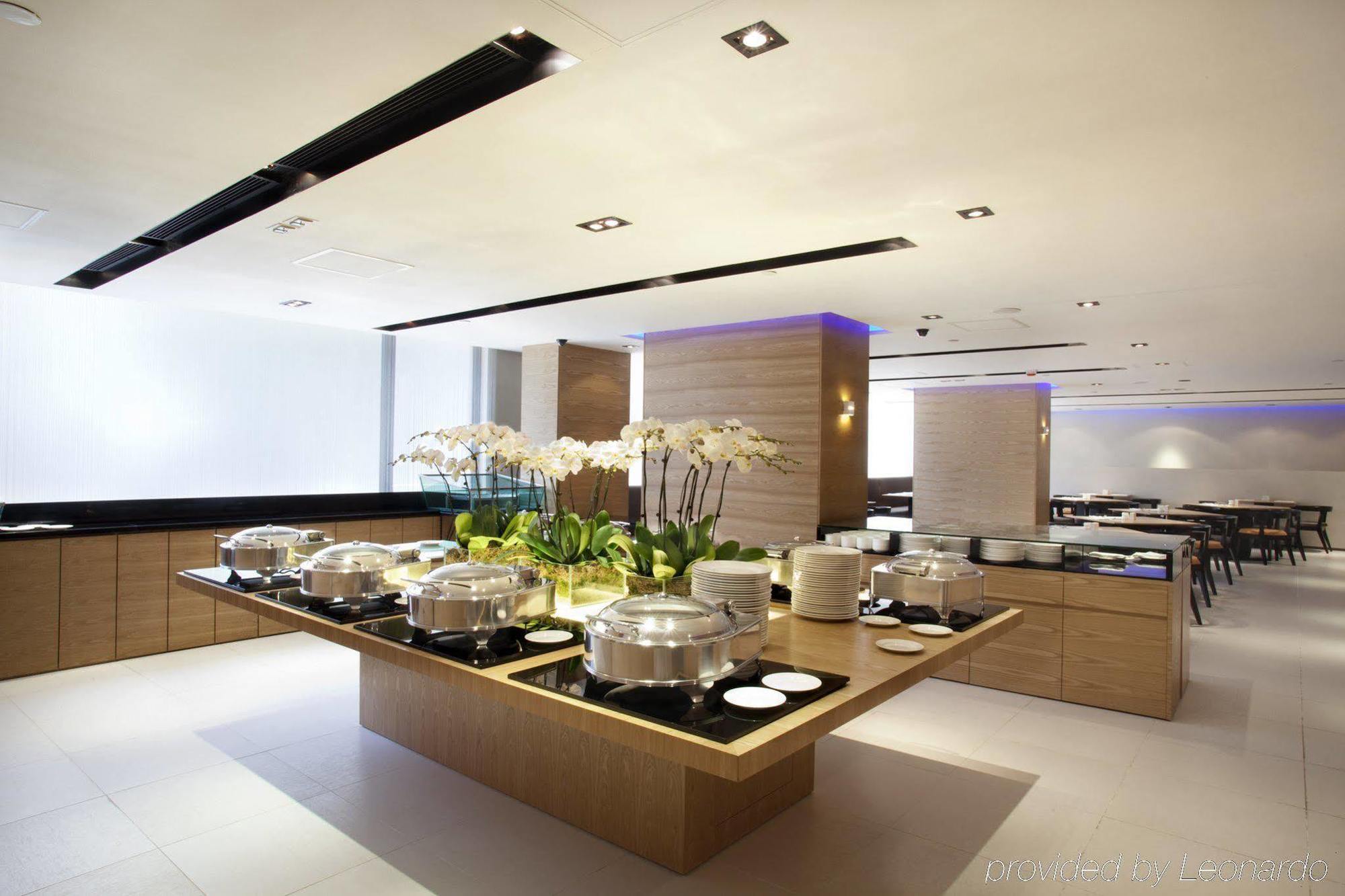 Empire Hotel Causeway Bay Гонконг Экстерьер фото