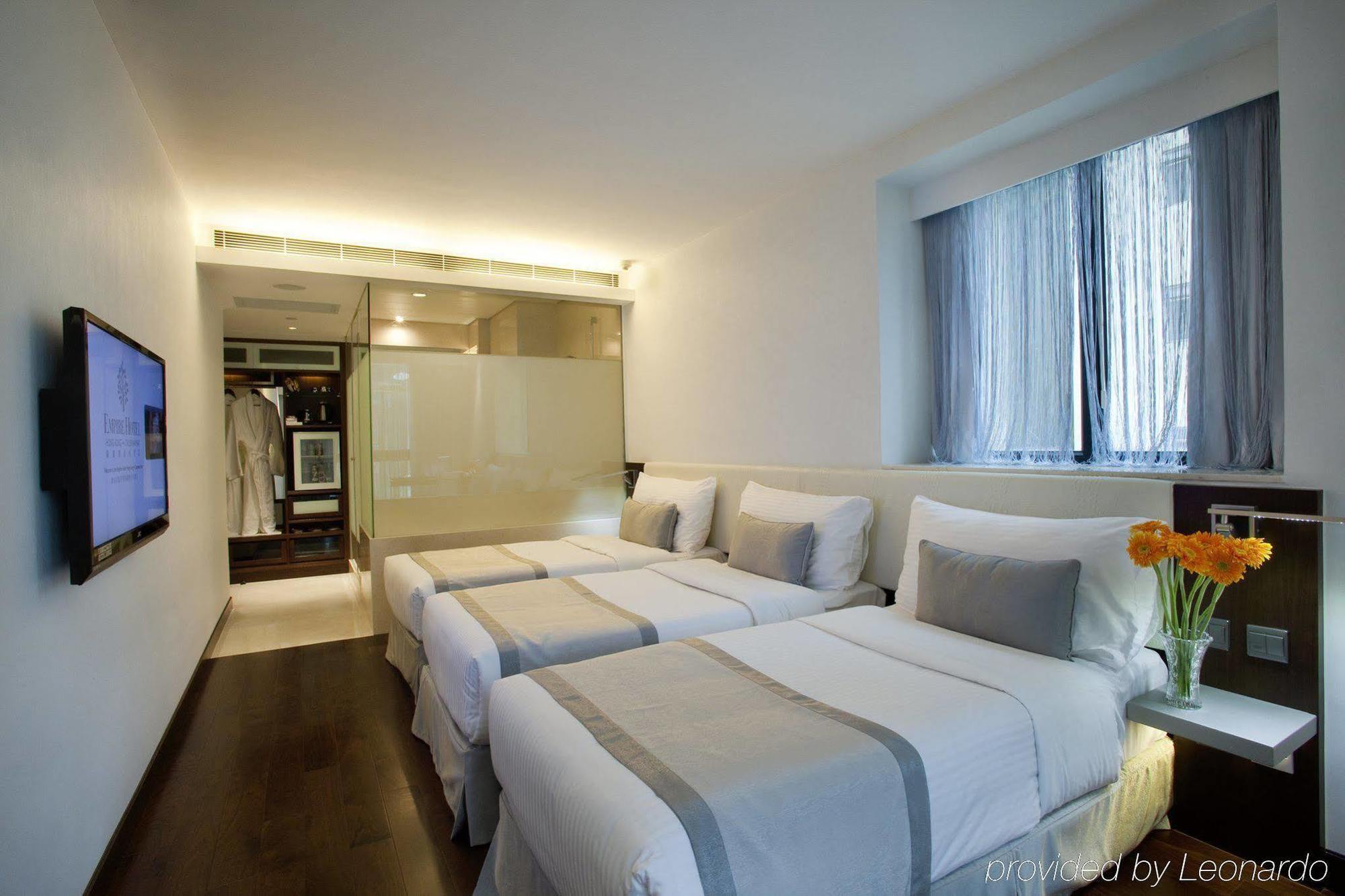 Empire Hotel Causeway Bay Гонконг Экстерьер фото